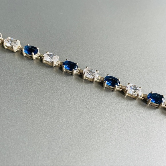 White & Blue Cubic Zirconia Sterling Silver Tennis Bracelet GORGEOUS - Picture 6 of 11